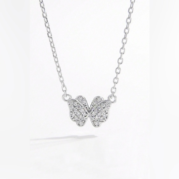 925 Sterling Silver Zircon Butterfly Pendant Necklace - Picture 1 of 5